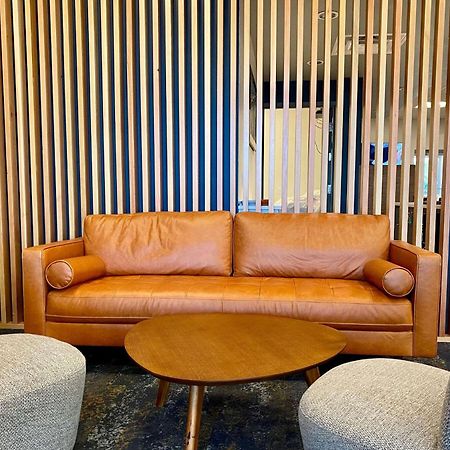 Howard Johnson By Wyndham Winnipeg West Zewnętrze zdjęcie