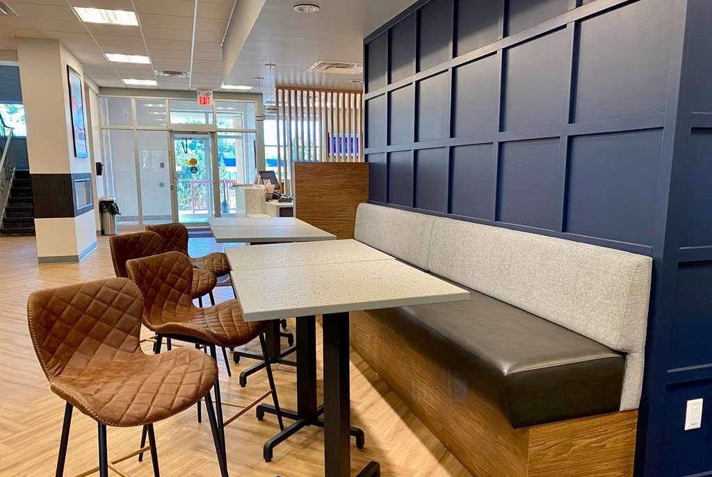 Howard Johnson By Wyndham Winnipeg West Wnętrze zdjęcie