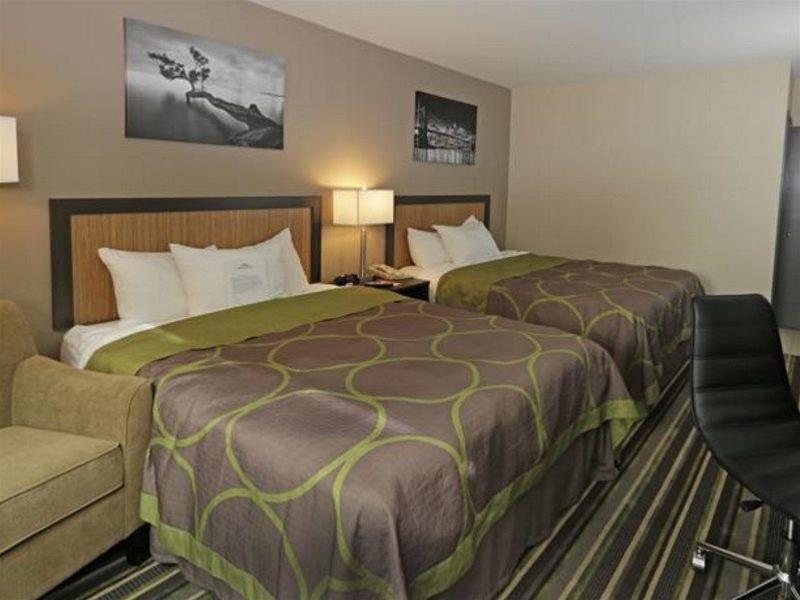 Howard Johnson By Wyndham Winnipeg West Zewnętrze zdjęcie