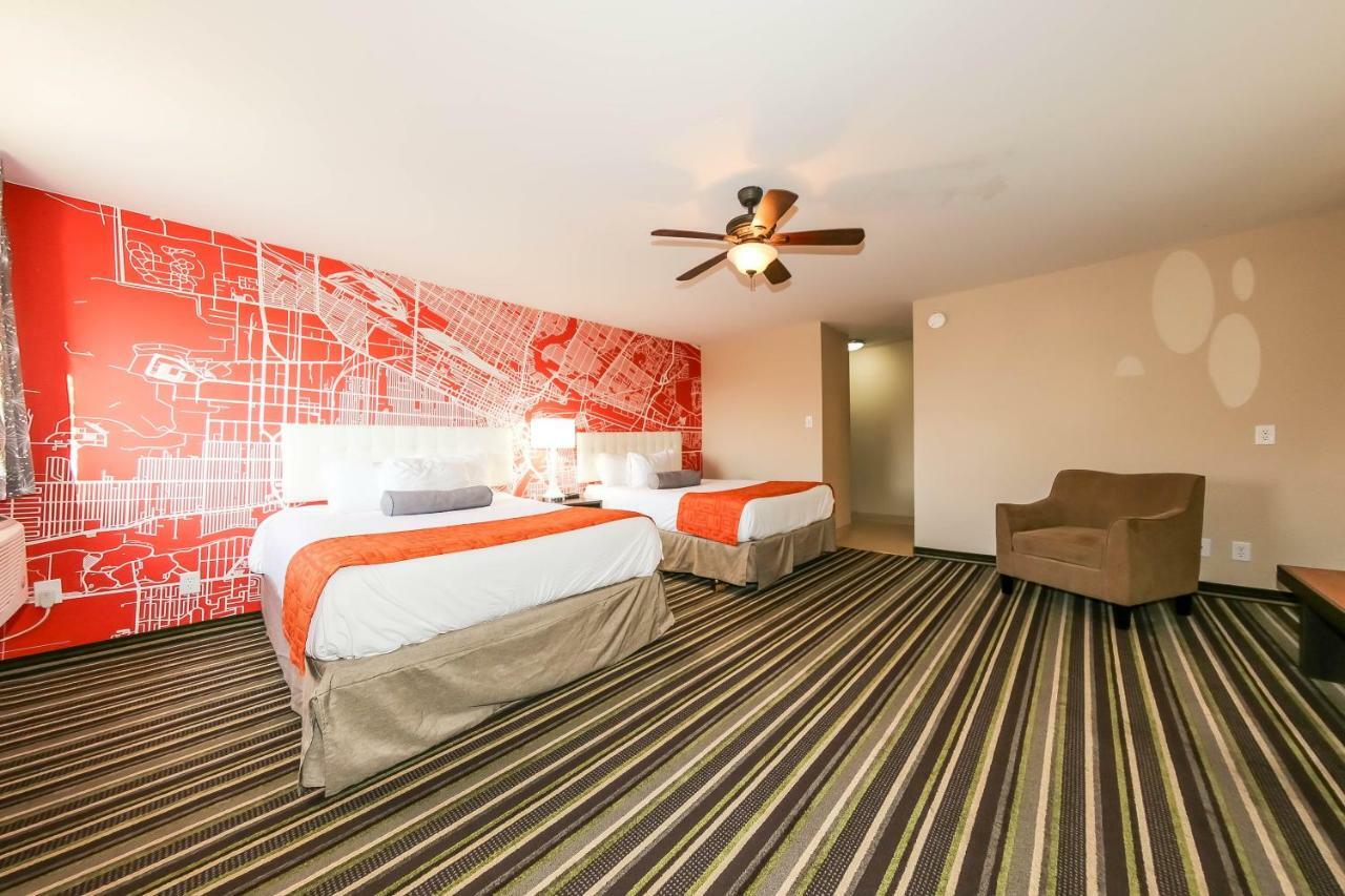 Howard Johnson By Wyndham Winnipeg West Zewnętrze zdjęcie